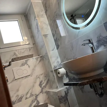 Pensiune Bella Maisonette